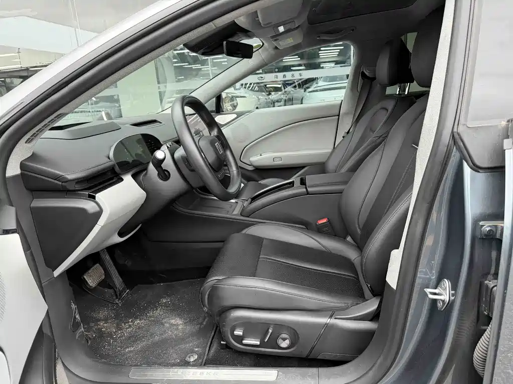Jizhe 007 2025 Edition Long Range Rear-Wheel Drive Intelligent Driving Version 100kWh
