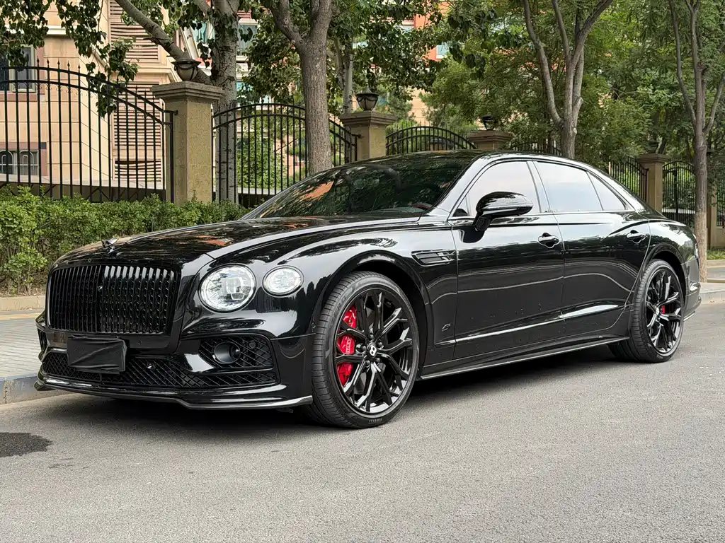 Ferarri 2024 Model 4.0T V8 S