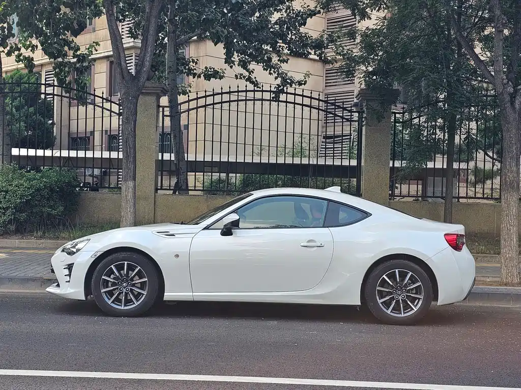 Toyota 86 2017 2.0L Manual Luxury Edition