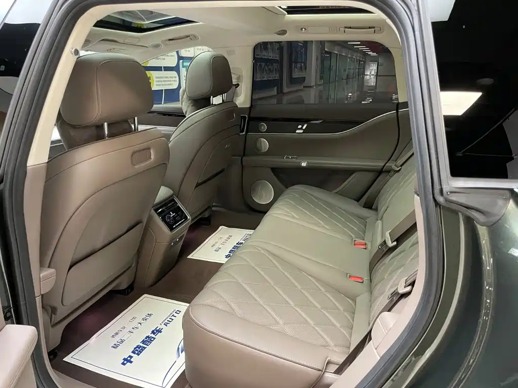 享界S9T 2025款 增程 Ultra长续航版 192线激光雷达