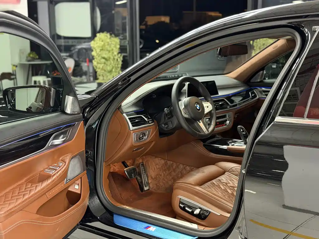 BMW 7 Series 2019 740Li xDrive Executive M Sport Package