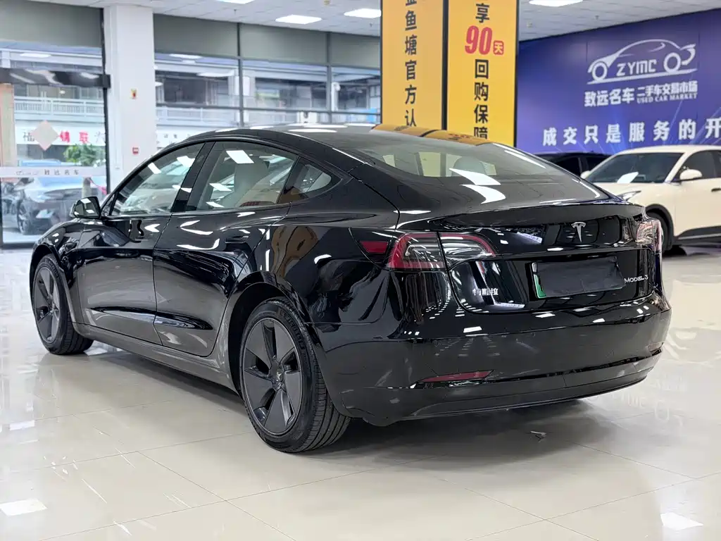 Model 3 Rear-Wheel Drive 2022