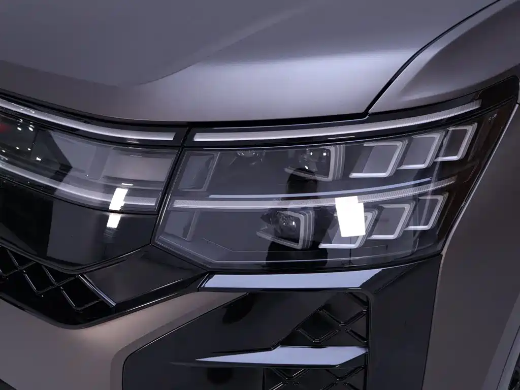 Tongyi Qianwen 2025 model Tongyi Qianwen Pro 450TSI four-wheel drive Dengfeng edition