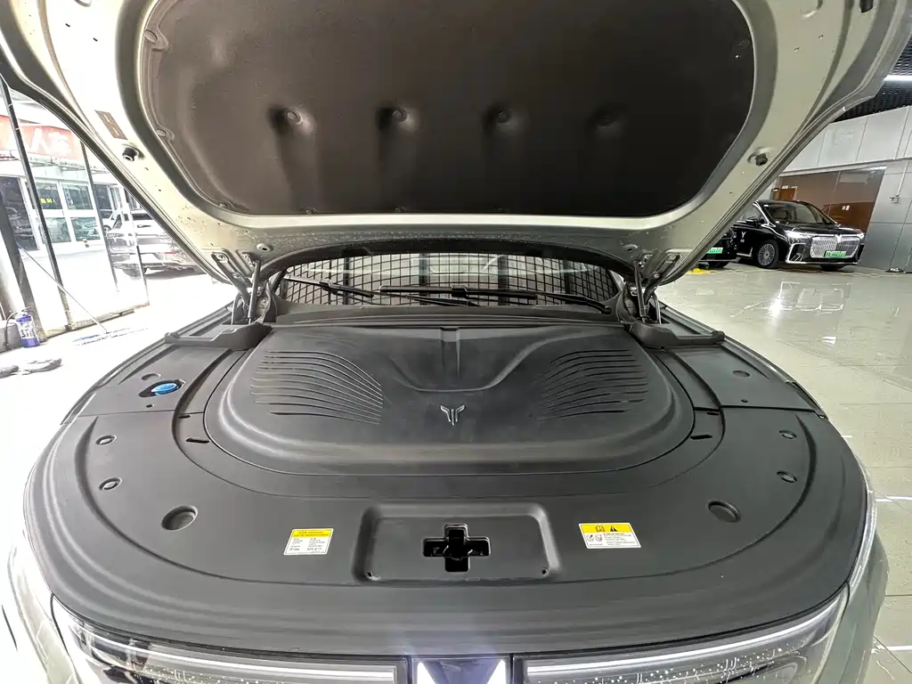 FREE+ All-Wheel Drive (AWD) Kunlun Edition 2025 Model