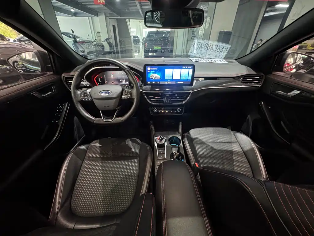 Ford Focus 2021 Two-door EcoBoost 180 Automatic ST Line