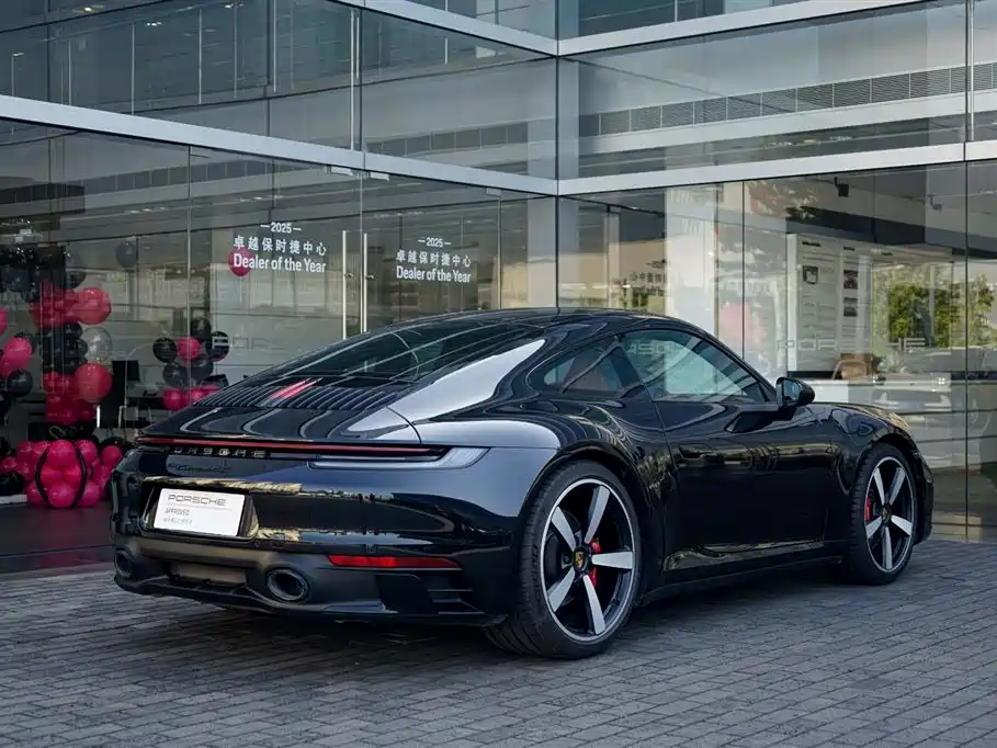 Porsche 911 2023 Carrera 4S 3.0T