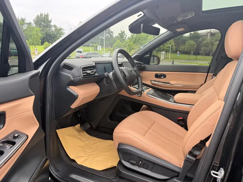 NIO ES8 2020 Model 580KM Six-Seater Edition