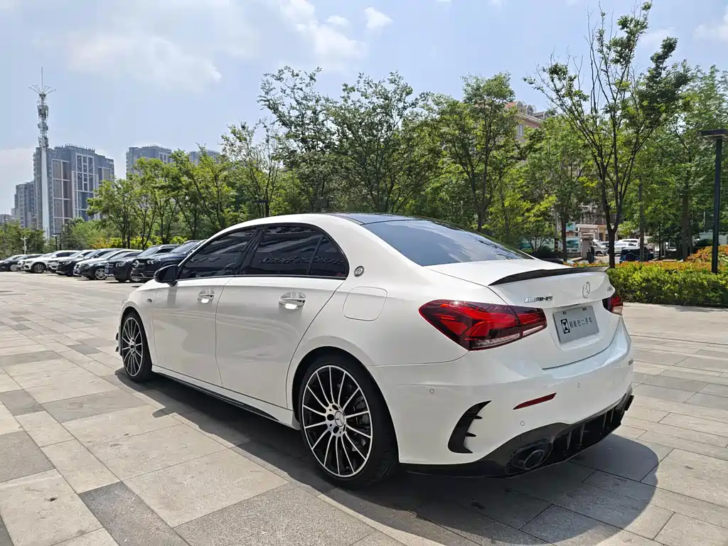 Mercedes-Benz A-Class AMG 2023 4MATIC A 35 L
