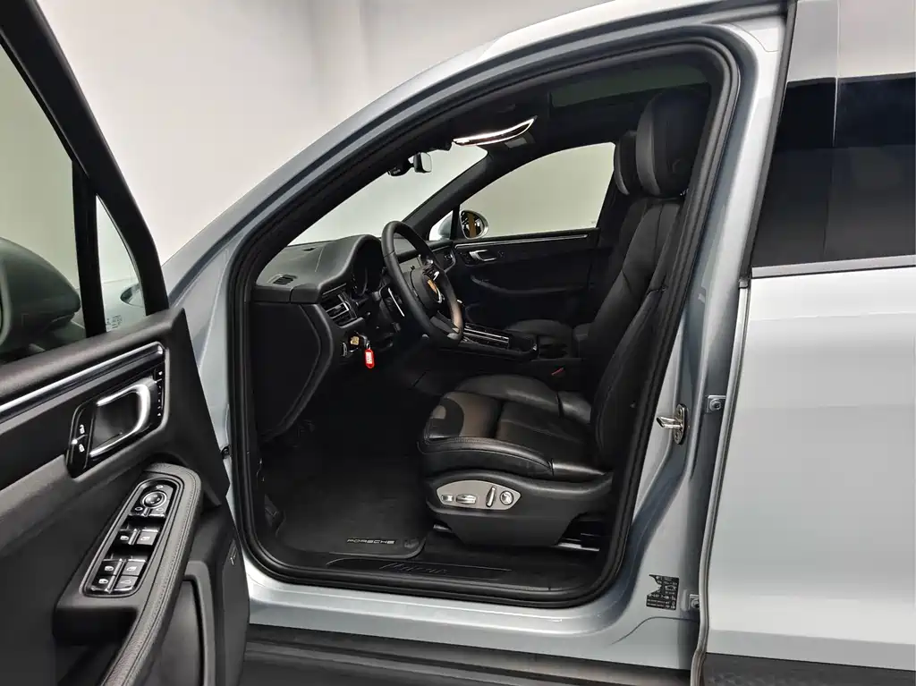 Macan 2022 2.0T