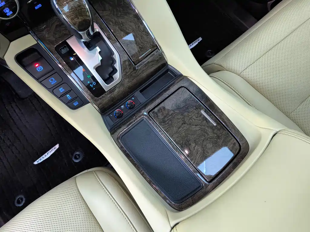 Velfire 2019款 Hybrid 2.5L HV Prestige Edition