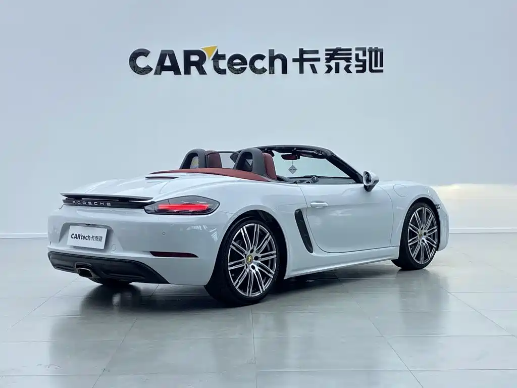 Porsche 718 Boxster 2.0T 2022 Model