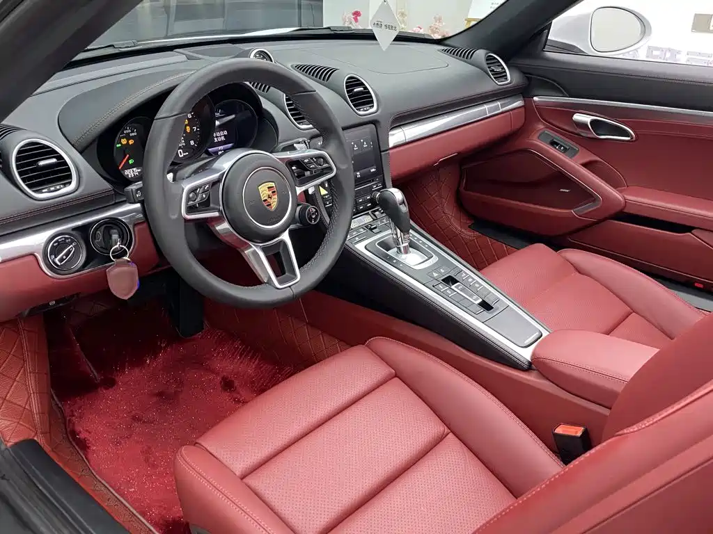 Porsche 718 Boxster 2.0T 2022 Model