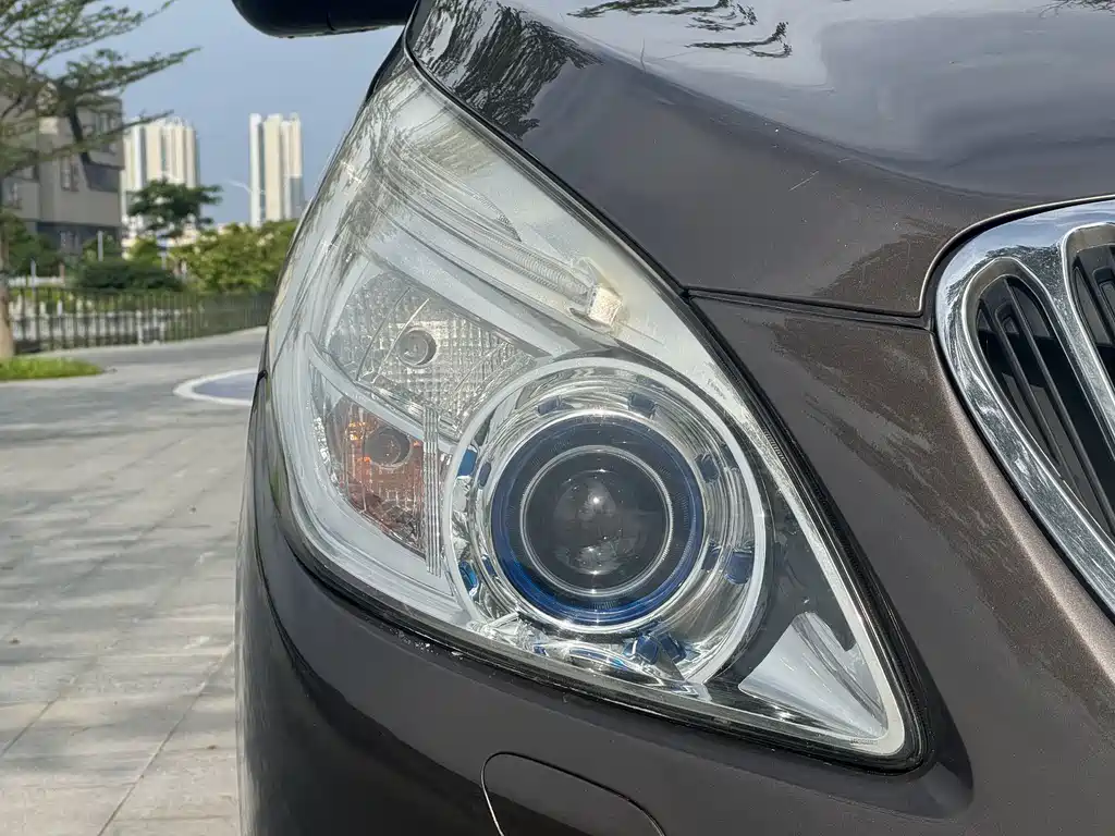 Buick GL8 2013 2.4L LT Luxury Business Executive Edition