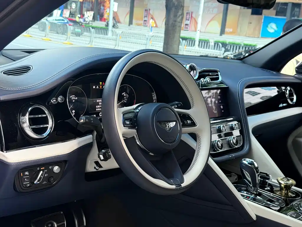 Range Rover 2023 4.0T V8 Long Wheelbase Autobiography Edition