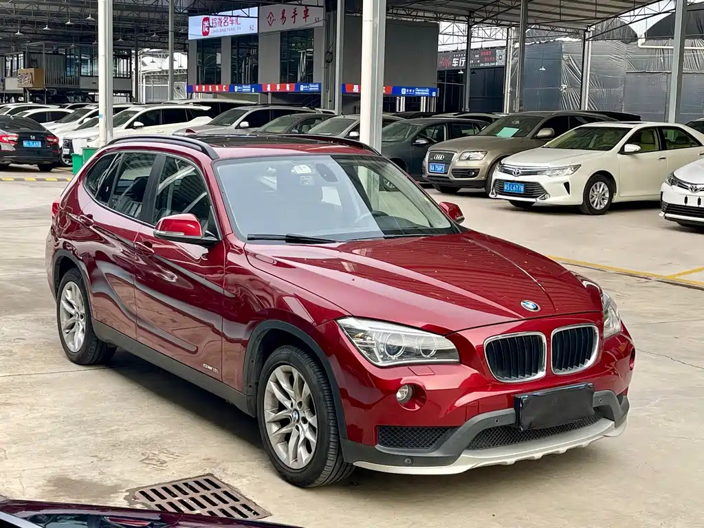 BMW X1 2014 sDrive18i Leading Edition
