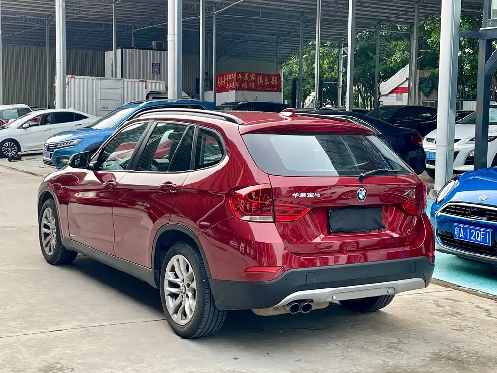 BMW X1 2014 sDrive18i Leading Edition