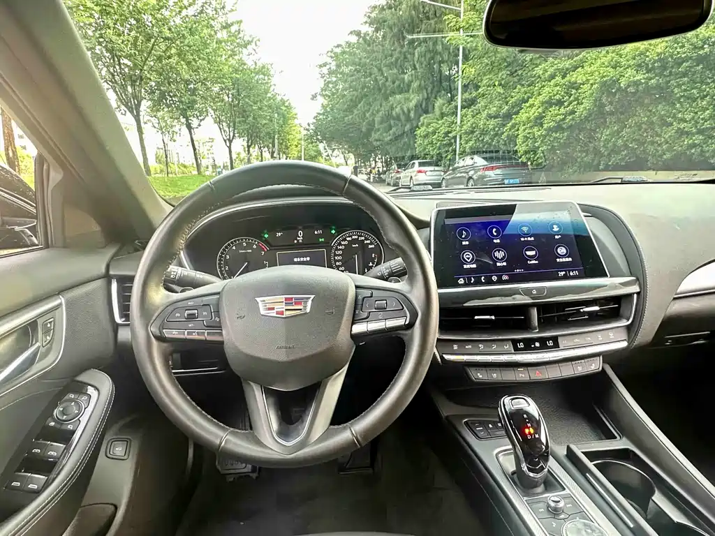 Cadillac CT5 2022 28T Luxury (Standard)