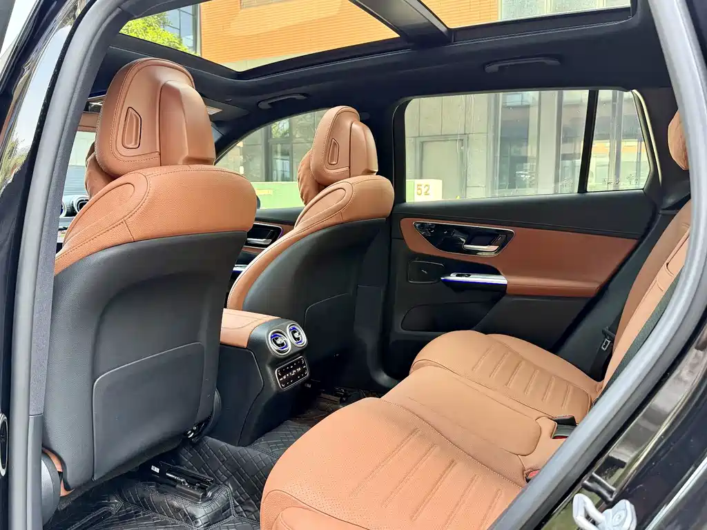 Mercedes-Benz GLC 300 L 4MATIC Dynamic Edition 5-seater