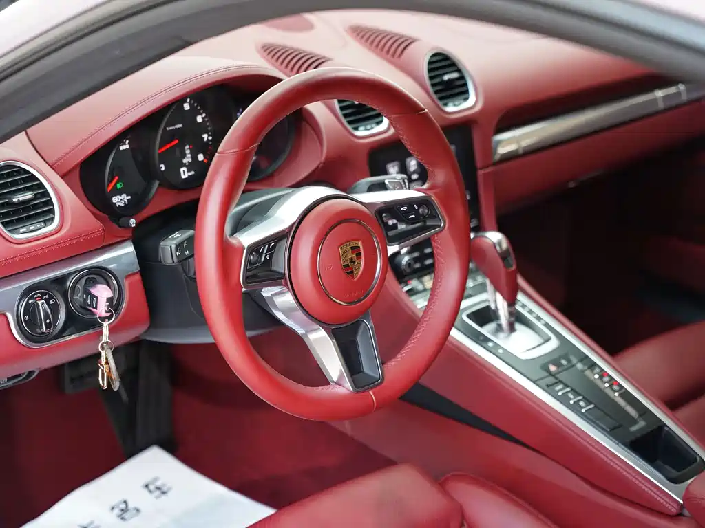 Porsche 718 Cayman 2.0T 2022 Model