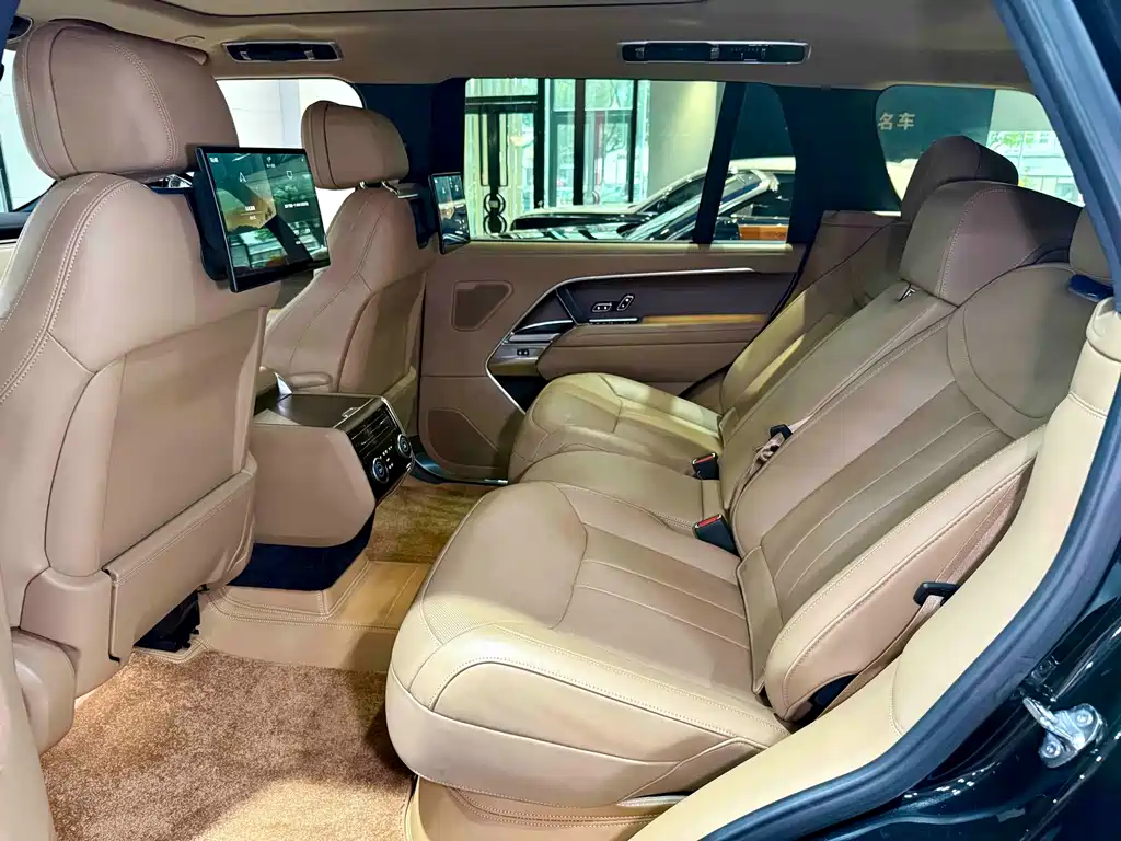 Range Rover 2024 3.0 L6 400PS Creation Extended Edition