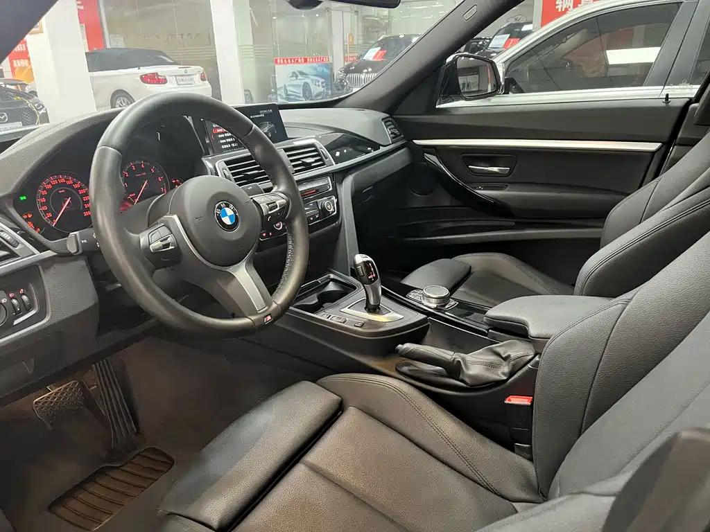 BMW 3 Series GT 2019 320i M Sport
