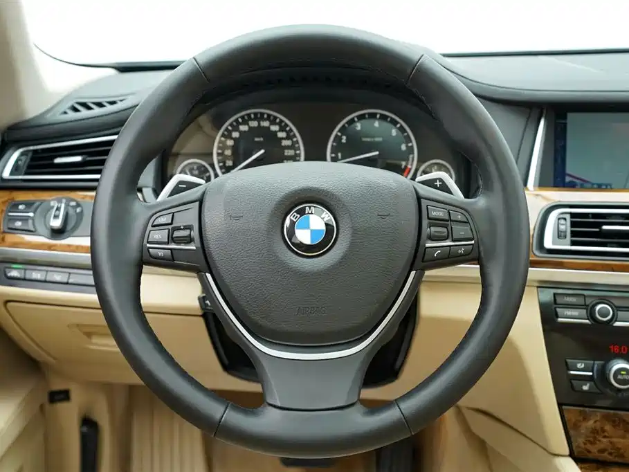 BMW 7 Series 2013 740Li Luxury Edition