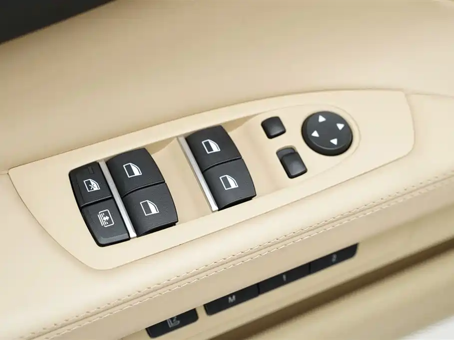 BMW 7 Series 2013 740Li Luxury Edition