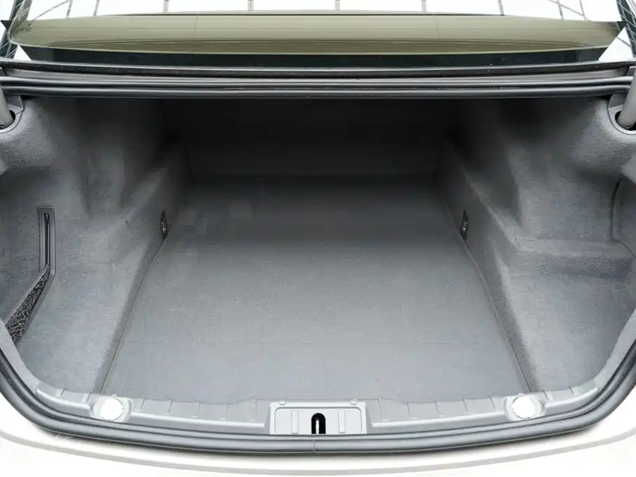 BMW 7 Series 2013 740Li Luxury Edition