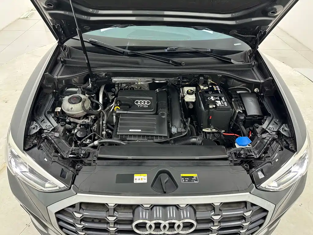 Audi Q3 2022 35 TFSI Sportline