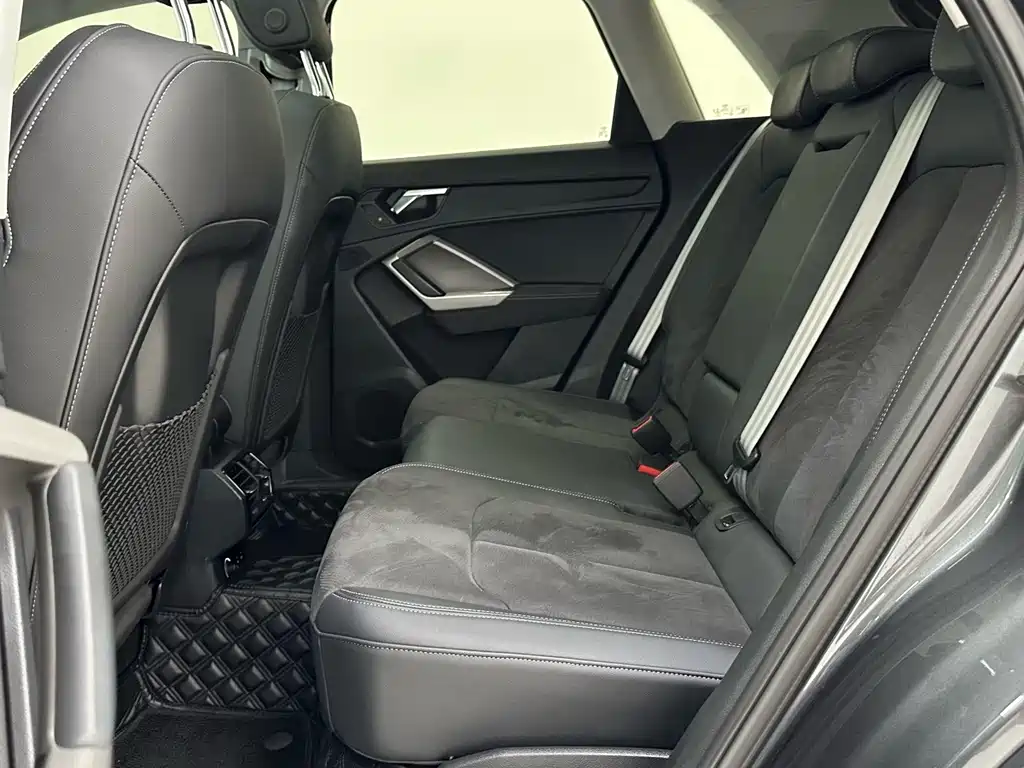Audi Q3 2022 35 TFSI Sportline