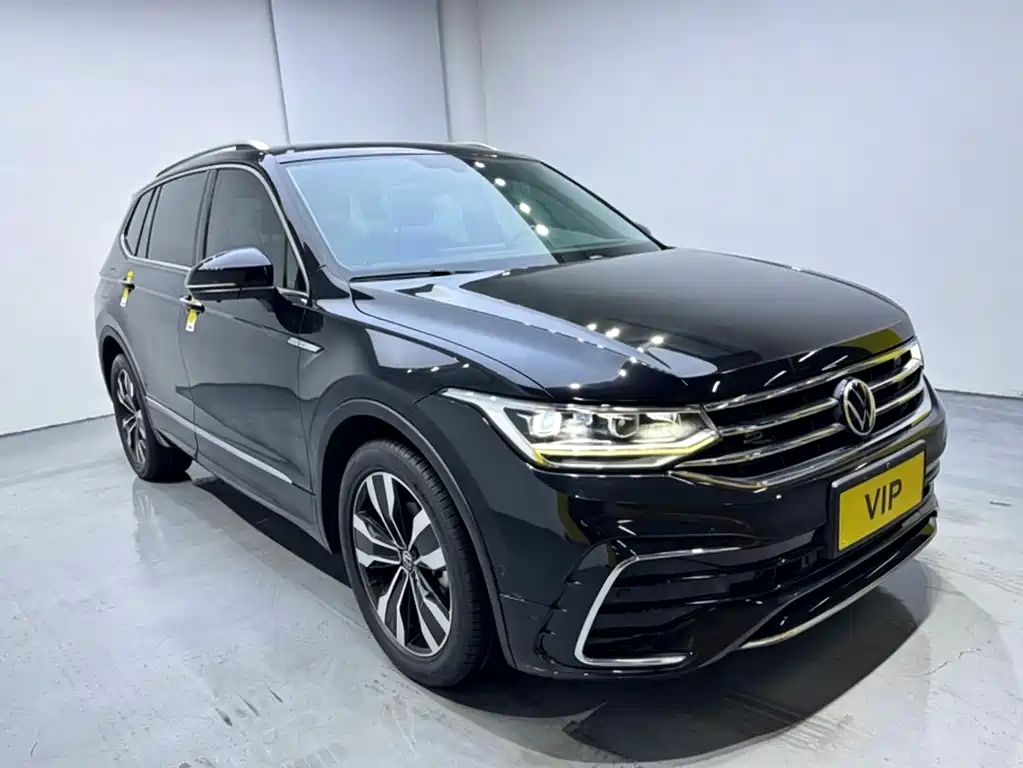 Tiguan L 2022 330 TSI Automatic 2WD R-Line Enjoyment Edition