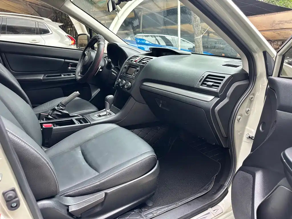 Subaru XV 2014 2.0i Luxury Edition