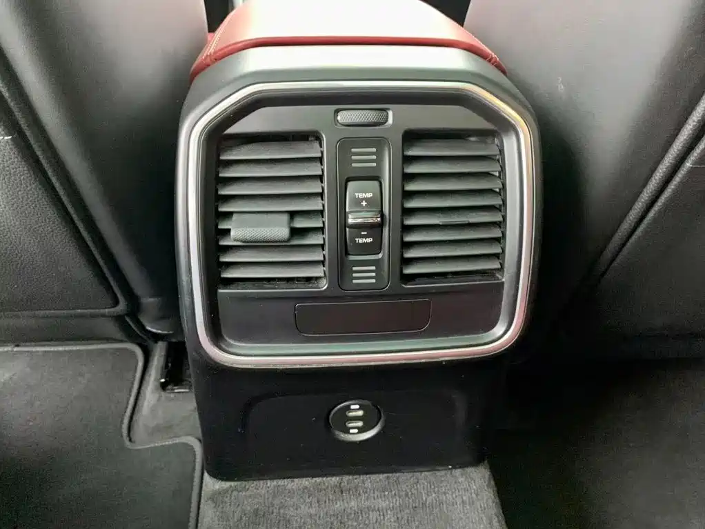 Macan 2020 2.0T