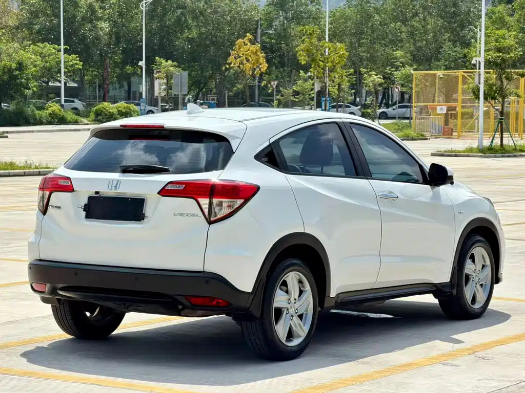 Vezel 2022 1.5L CVT Elite Smart Enjoy Edition