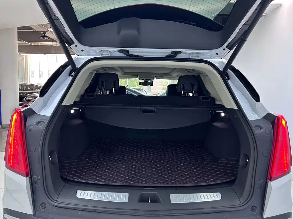 Cadillac XT5 2018 28T AWD Luxury Edition