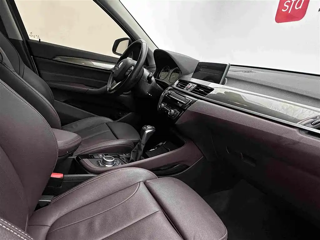 BMW X1 New Energy 2019 xDrive25Le mileage upgraded version