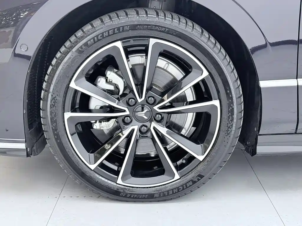 Lantook Zui Guang 2024 Model PHEV Four-Wheel Drive Super Long Range Flagship Edition