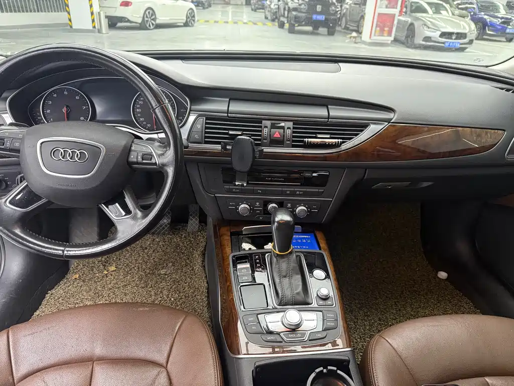 Audi A6L 2017 30 FSI Technology