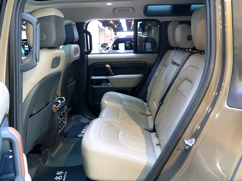 Land Rover Defender 2020 110 P400 HSE