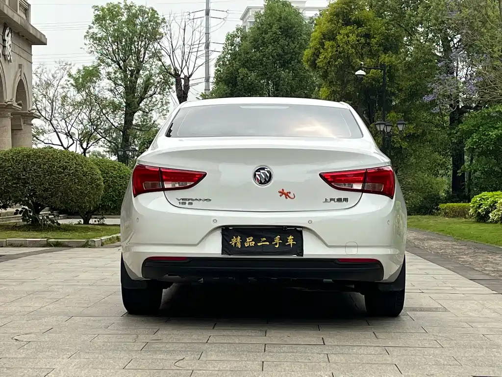 Veloster 2018 3-door 15S Automatic Leading Edition