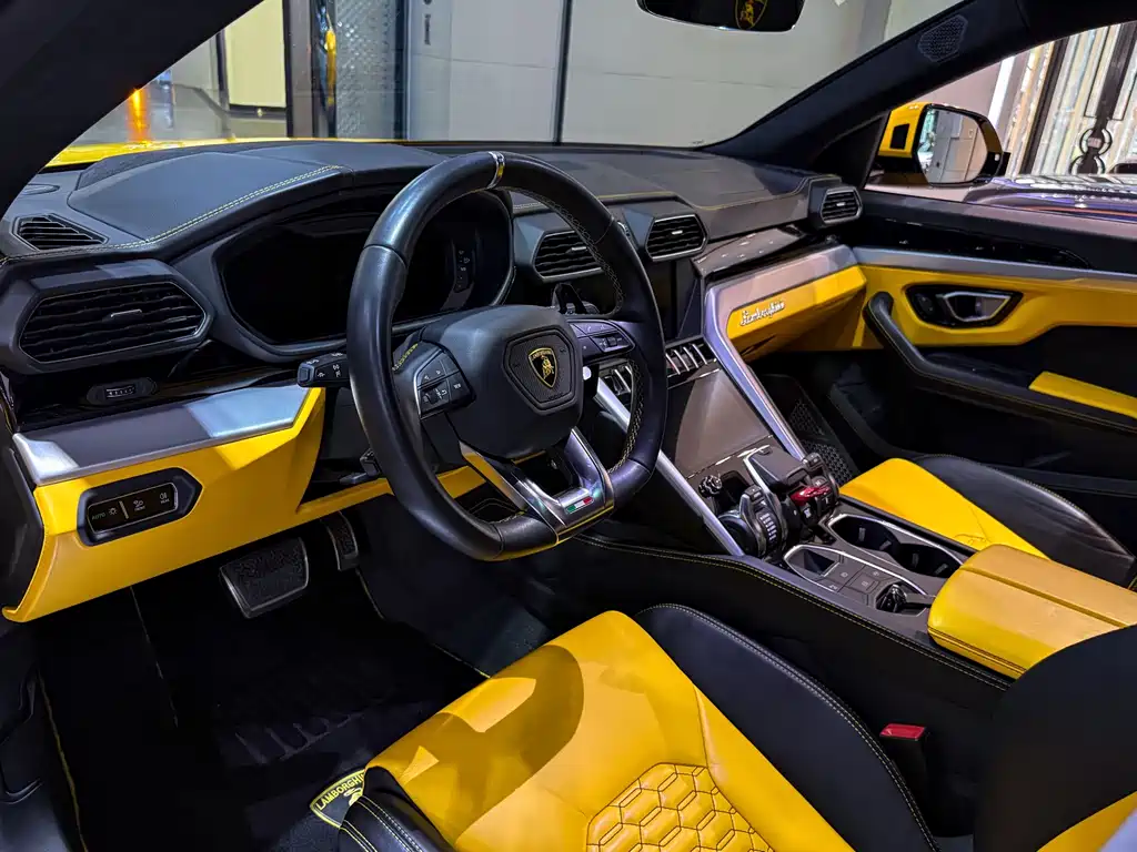 Urus 2018 4.0T V8