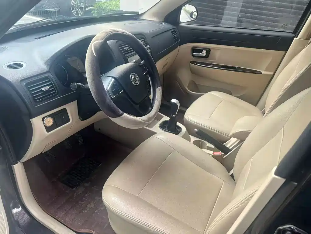 SWM 370 2016 1.5L Manual Zunxiang 7-seat