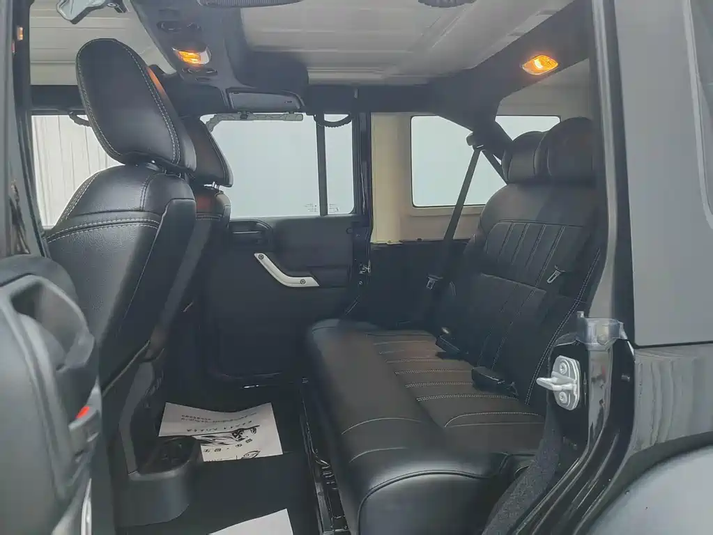 Jeep Wrangler 2017 3.6L Rubicon Four-Door Enjoyment Edition