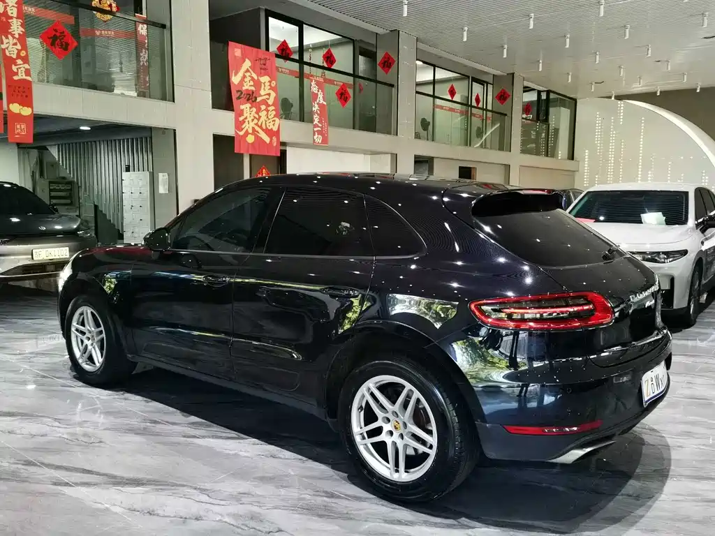 Macan 2.0T 2017 Model