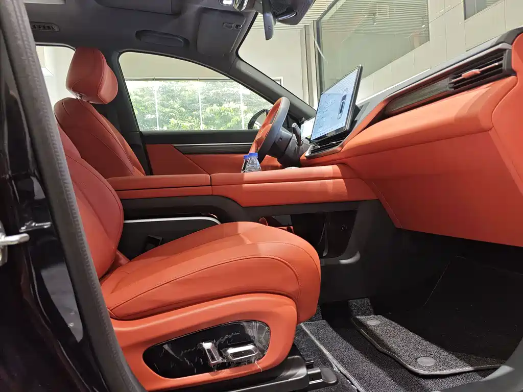 eπ008 2024 6-seat range-extended version