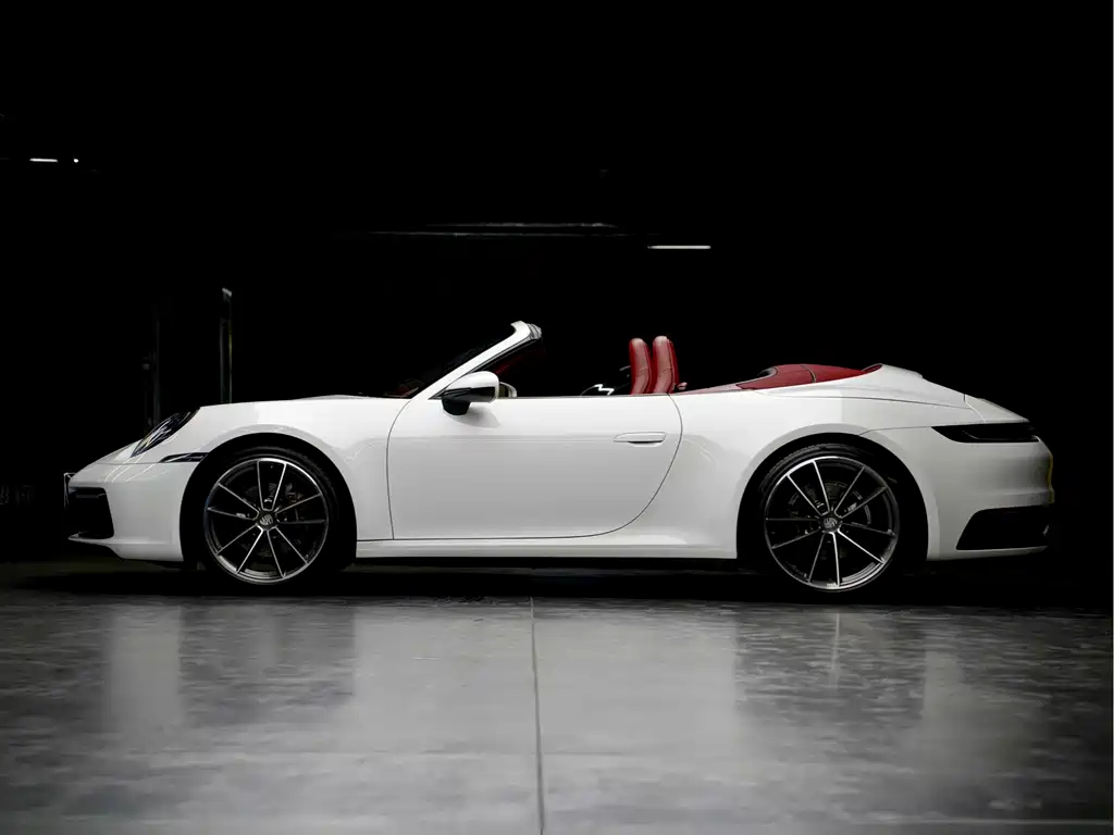 Porsche 911 Carrera Cabriolet 3.0T 2020 Model