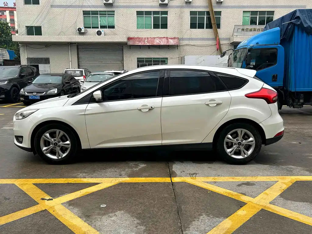 Ford Focus 2017 Two-door 1.6L Automatic Comfort Edition Smart Drive