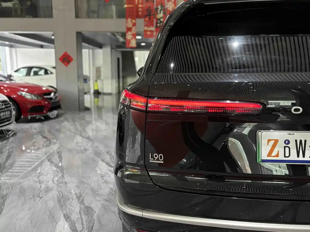Lado L90 2025 Max 6-seat Edition
