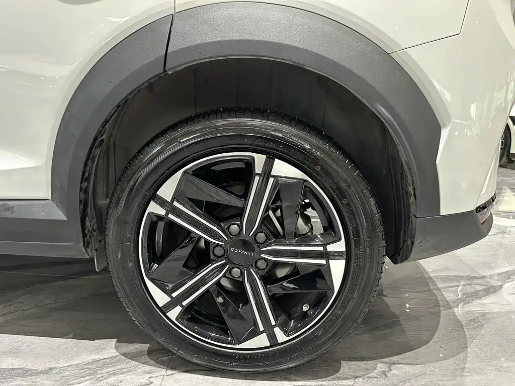 LEON 06 EM-P 2023 Standard Range Pro