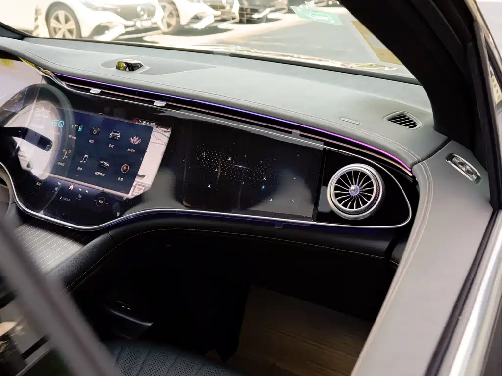 Mercedes EQS SUV 2025 500 4MATIC